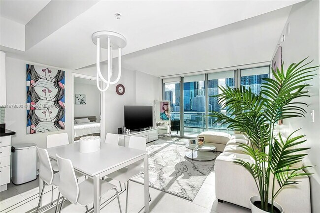 Photo - 92 SW 3rd St Apartment