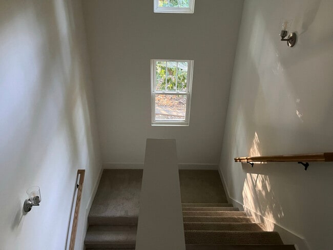 Foto del edificio - 432 Bluegrass Ave