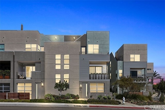 Building Photo - 145 Mercer Way