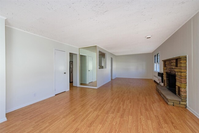 Building Photo - 101 Troy Ave
