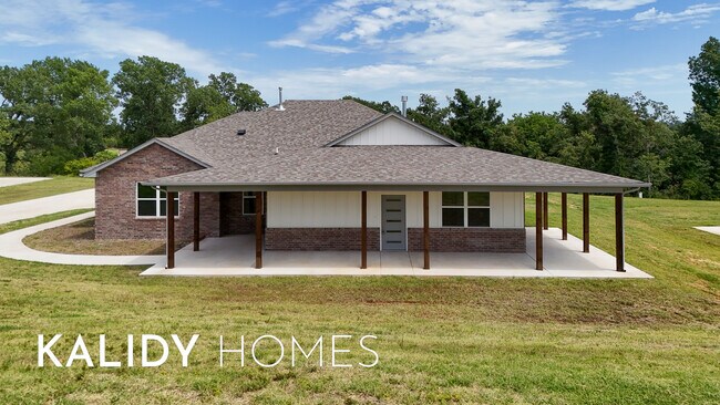 Building Photo - 1686 Salma Rd