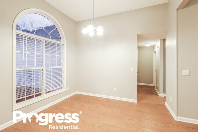 Foto del edificio - 1917 Summit Creek Way