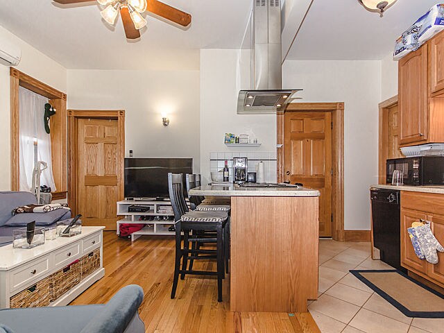 Foto del edificio - 98 Myrtle St