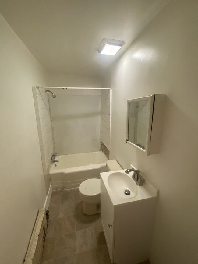 Foto del edificio - 663 Kohn St