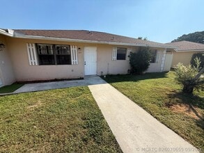 Building Photo - 1213 White Pine Dr