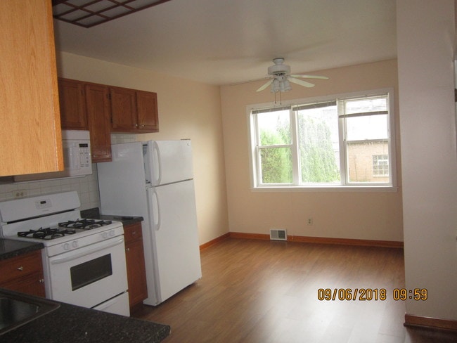 Foto del edificio - 4739 N Kildare Ave