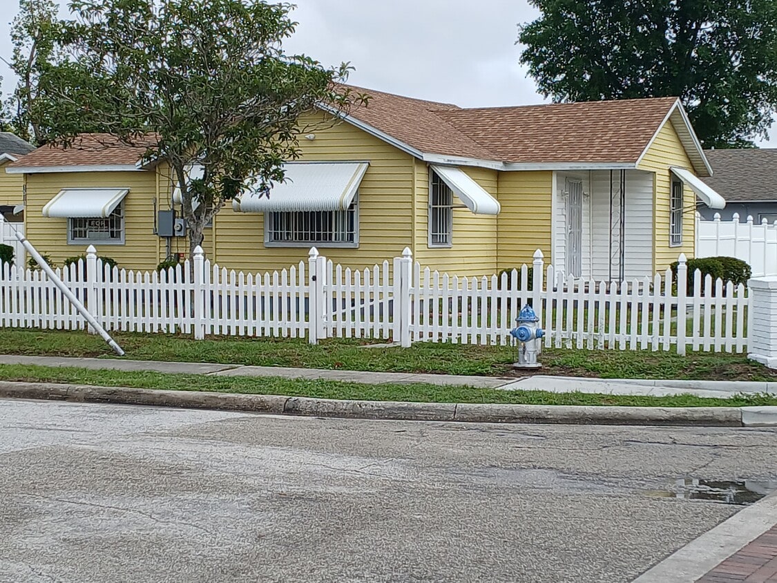 Foto principal - 1510 25th St