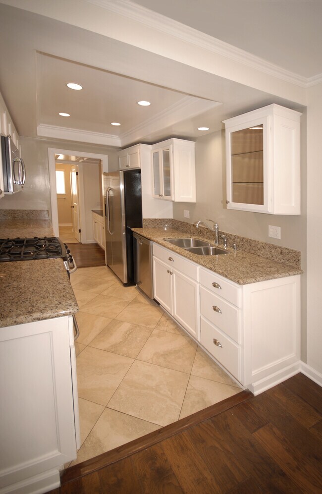 Foto del edificio - 13025 Moorpark St