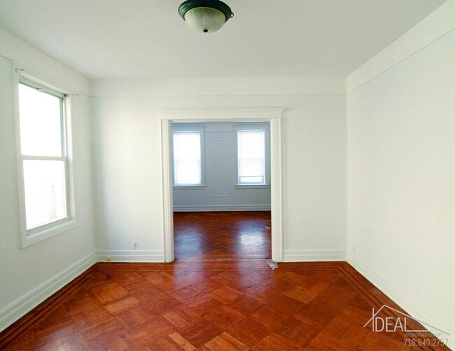 Building Photo - 462 Fairview Avenue #1R