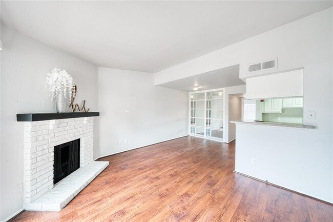 Building Photo - 6001 Reims Rd