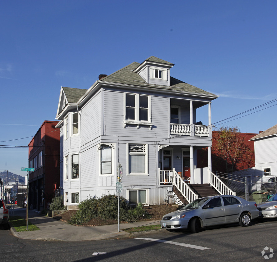 Primary Photo - 201-217 NE 6th Ave