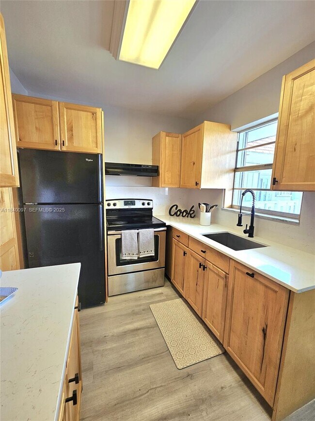 Foto del edificio - 1490 NW 43rd Ave