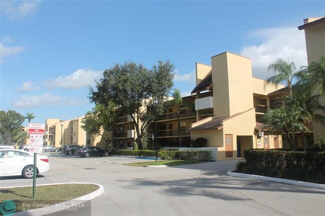 Foto del edificio - 2039 Coral Ridge Dr