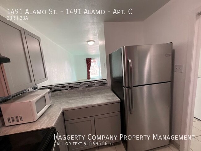 Building Photo - Condo for RENT!
