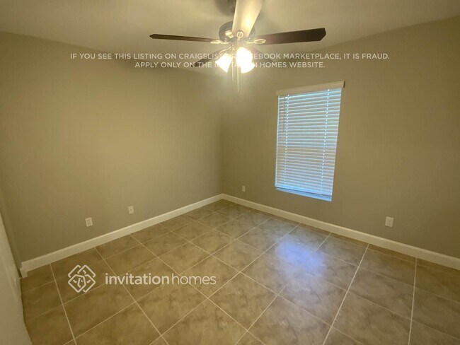 Building Photo - 761 Airoso Rd SE