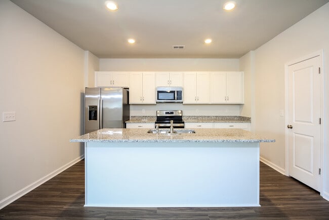 Building Photo - 184 Dorian Lp