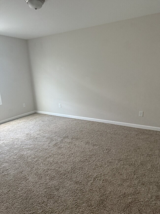 Foto del edificio - 85 Ridge Cir Dr