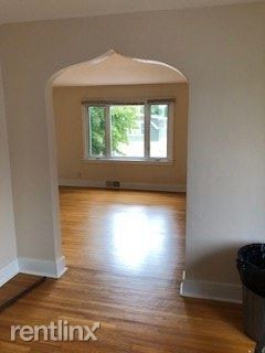 Foto del edificio - 254 Straley Ave
