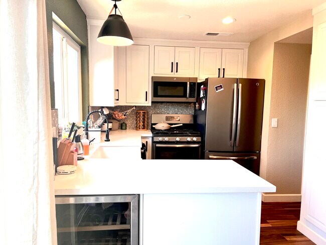 Building Photo - 3673 Carrigan Common
