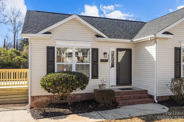 Foto del edificio - 1902 Baxter St