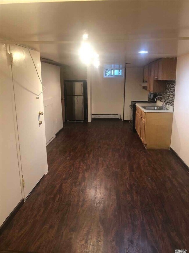 Foto del edificio - 8715 Seaview Ave
