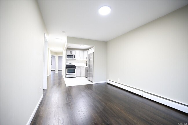 Foto del edificio - 2319 Bedford Ave