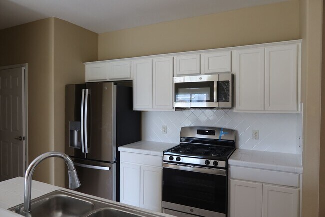 Foto del edificio - Agavae - MLK / 183 - Remodeled 3BD 2.5BA -...