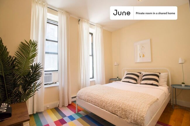 Private bedroom in 5 bed/2 bath Home - Private bedroom in 5 bed/2 bath Home
