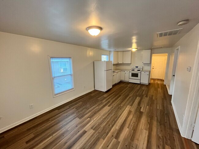 Kitchen/Living - 610 N Logan St