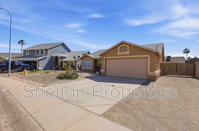 Building Photo - 8963 W Ocotillo Rd