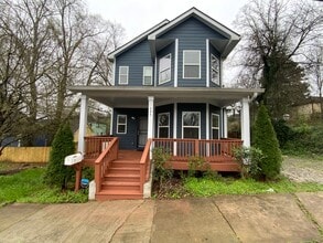 Building Photo - 294 Bass St SW