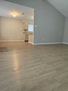 Foto del edificio - 7615 Woodland W Dr