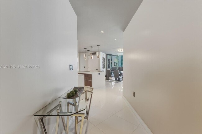 Foto del edificio - 851 NE 1st Ave