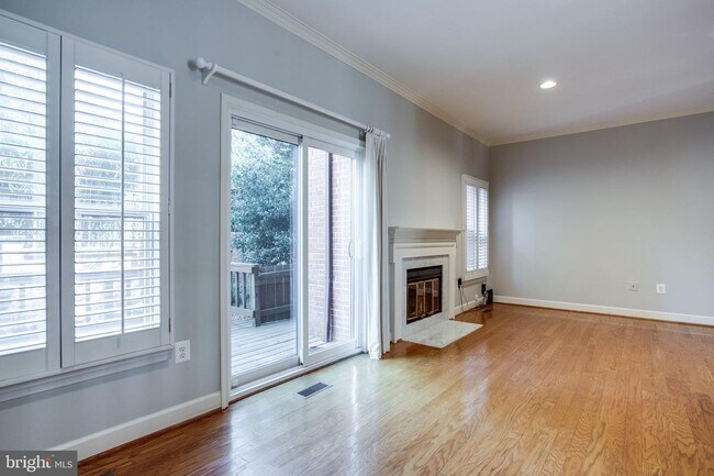 Building Photo - 1494 Hampton Hill Cir