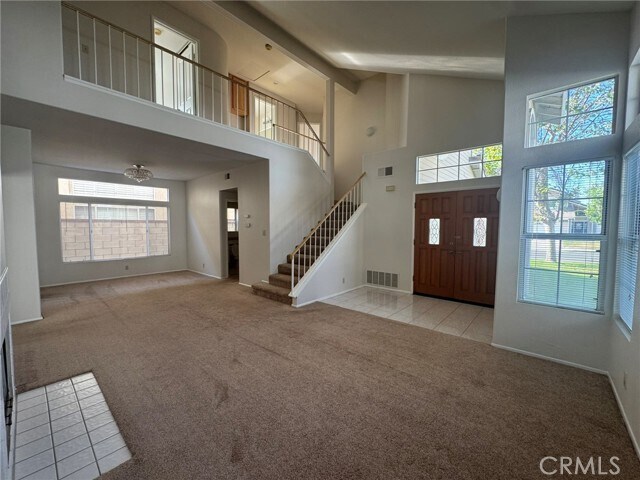 Building Photo - 2121 Sun Ridge Dr