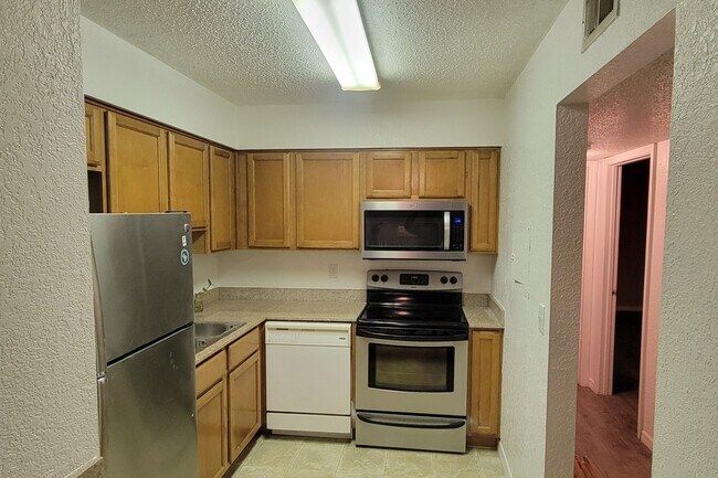 Foto del edificio - 758 Haven Pl