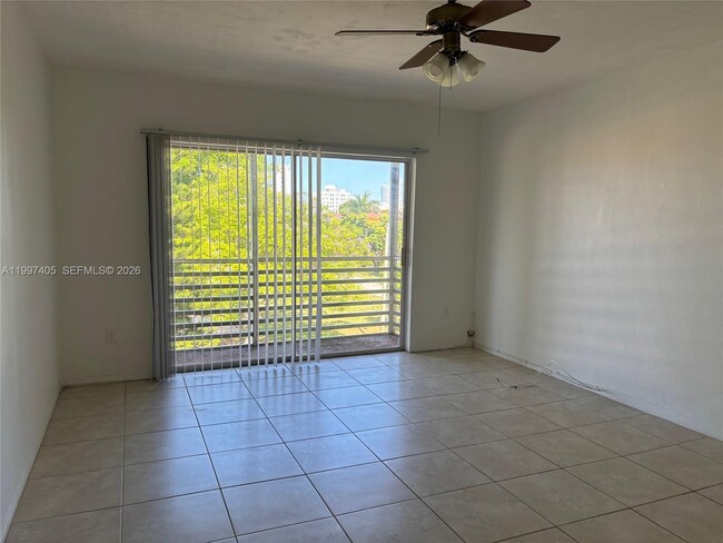 Foto del edificio - 20200 NE 27th Ct