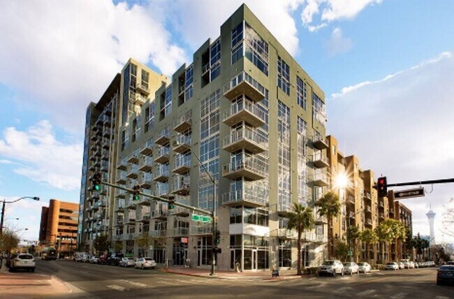 Foto del edificio - 353 E Bonneville Ave