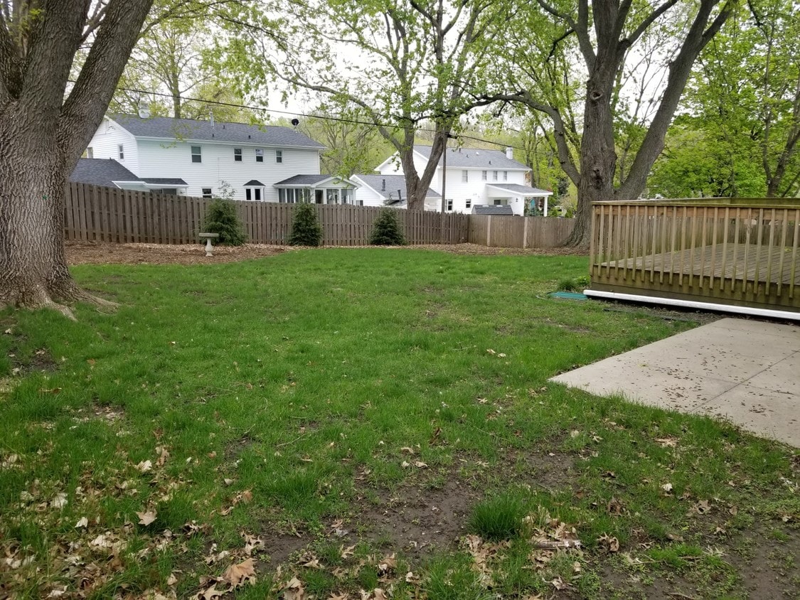 1701 70th St, Windsor Heights, IA 50324 House Rental in Windsor Heights, IA