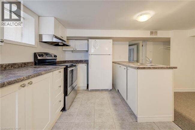 Building Photo - 125 Margaret Ave