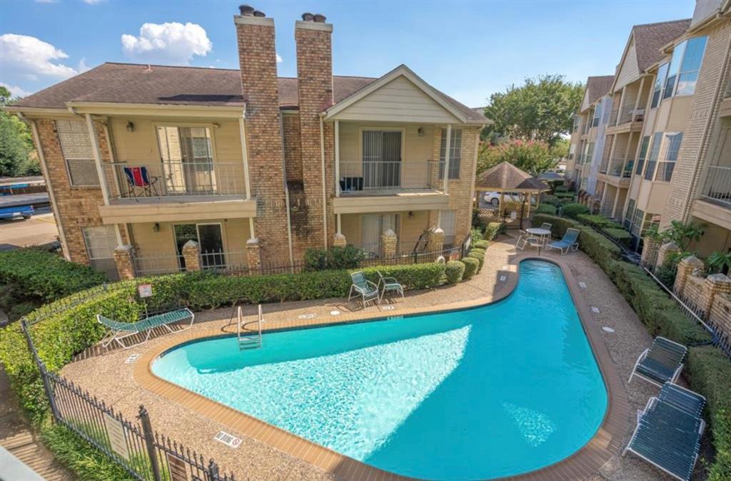 Primary Photo - 12550 Whittington Dr