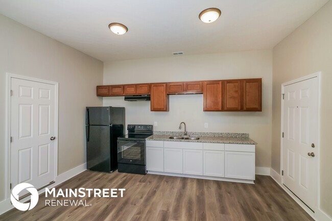 Building Photo - 3409 Vermont Ave