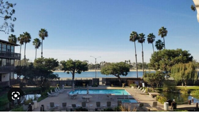 Close to this beach/ perfect sunset spot. - 8328 Marina Pacifica Dr N