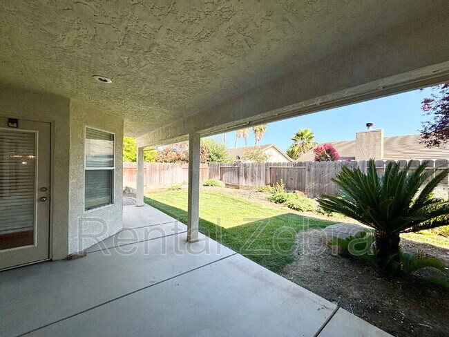 Foto del edificio - 746 Wren Ct