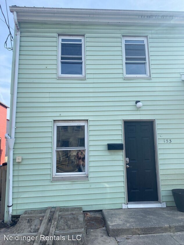 Foto principal - 2 br, 1 bath House - 153 N West St
