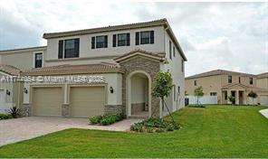 Foto principal - 830 NE 191st St