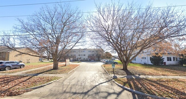 Foto del edificio - 904 E Milwaukee Ave