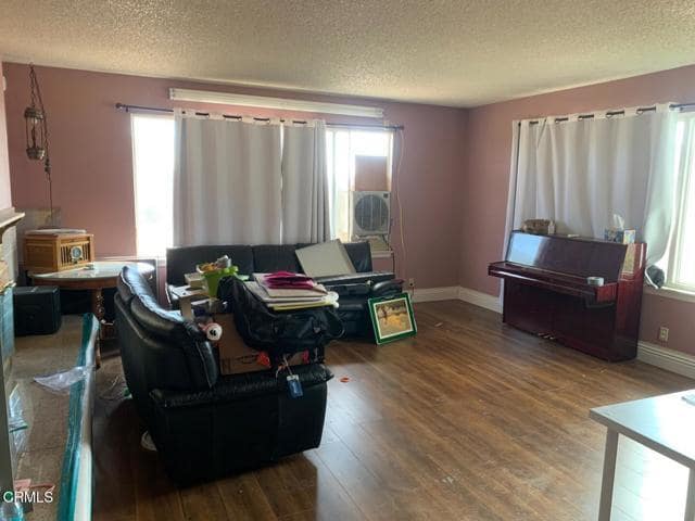 Foto del edificio - 18534 Symeron Rd