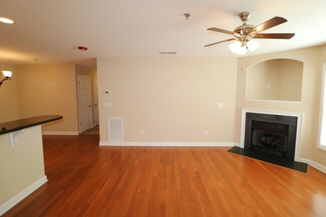 Foto del edificio - 4762 Tatton Park Dr