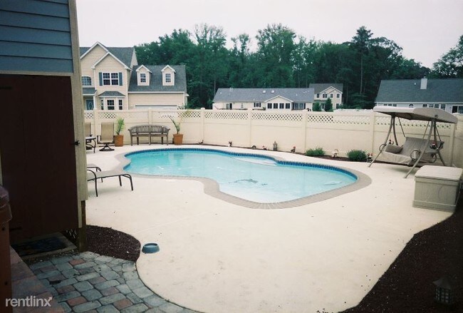 Foto del edificio - 3 br, 2 bath House - 26 BLACKPOOL RD